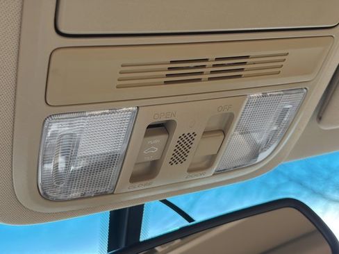 Used 2012 Honda Accord EX-L image 18