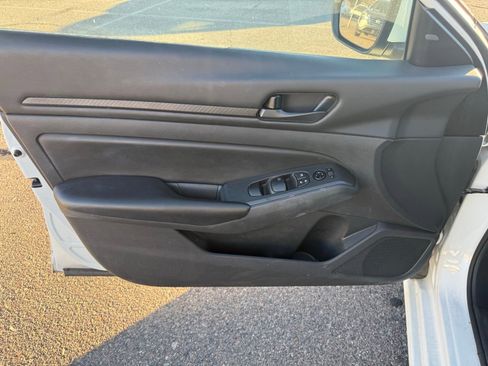 Certified 2023 Nissan Altima 2.5 S image 14