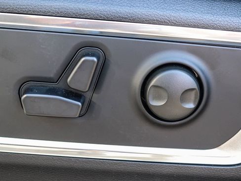New 2026 RAM 1500 Laramie AWD/4WD image 24
