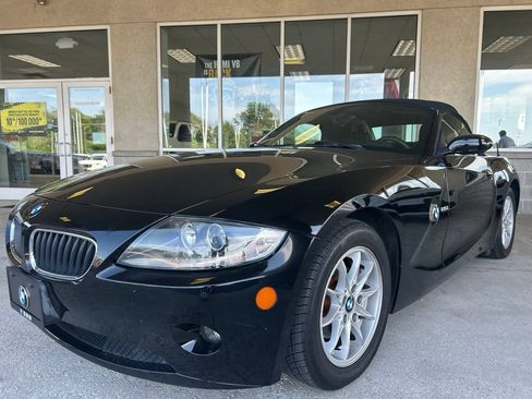Used 2005 BMW Z4 2.5i RWD image 7