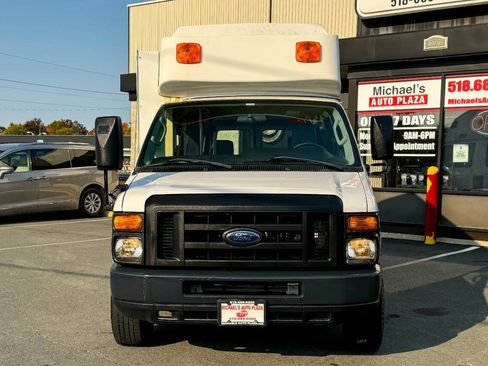 Used 2011 Ford E-350 and Econoline 350 Extended Super Duty w/ PWR Group RWD image 14