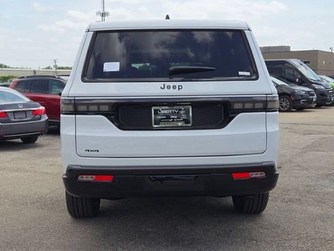 New 2026 Jeep Grand Wagoneer L 4WD w/ Premium Group I image 14