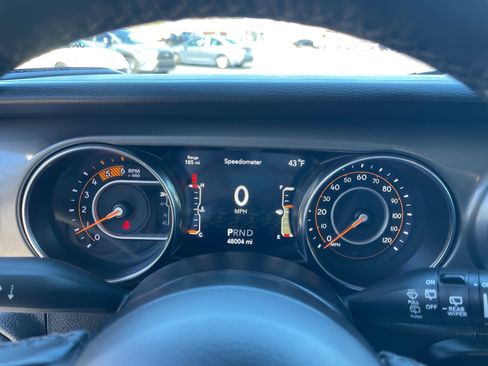 Used 2022 Jeep Wrangler Unlimited Sport image 4