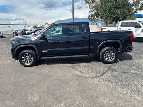 Used 2024 GMC Sierra 1500 AT4 w/ Technology Package AWD/4WD image 2