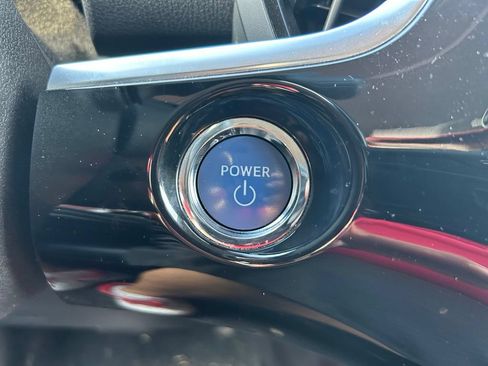 Used 2019 Toyota Prius Prime Advanced FWD image 29