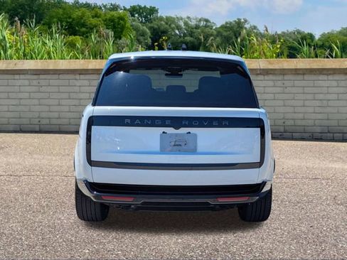 New 2025 Land Rover Range Rover SE image 5