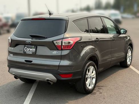 Used 2017 Ford Escape SE AWD/4WD image 14