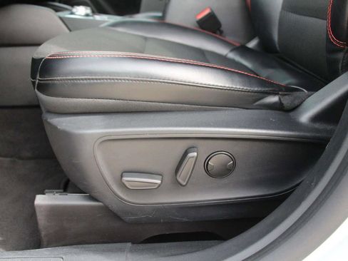 Used 2025 Ford Escape ST-Line image 20