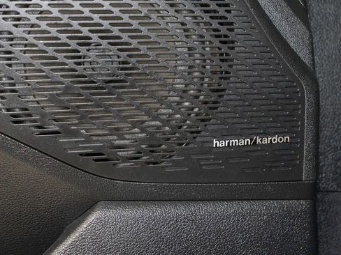 Used 2023 Hyundai Palisade SEL w/ Premium Package image 11