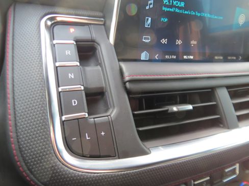 Used 2023 Chevrolet Tahoe RST image 26