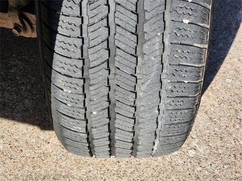 Used 2025 RAM 1500 Laramie image 10