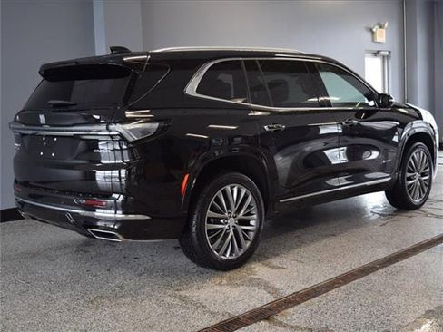 Used 2025 Buick Enclave Avenir w/ Trailering Package, 5000 lbs. image 3