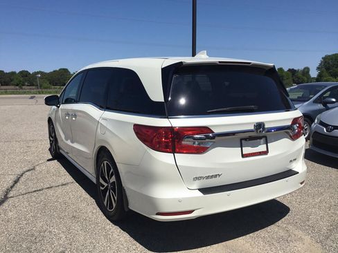 Used 2019 Honda Odyssey Elite image 9