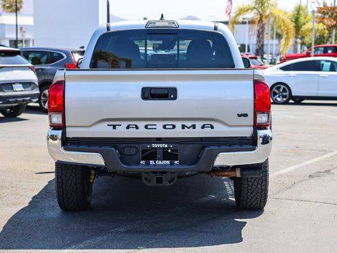 Used 2019 Toyota Tacoma TRD Off-Road AWD/4WD image 22