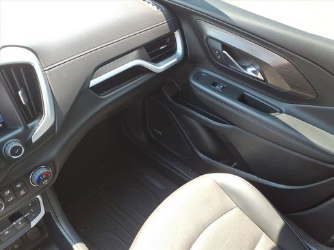 Used 2023 GMC Terrain SLT w/ Infotainment Package II AWD/4WD image 34