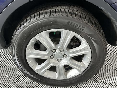 Used 2019 Land Rover Range Rover Evoque SE AWD/4WD image 10