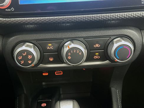 Used 2024 Nissan Kicks SV image 23