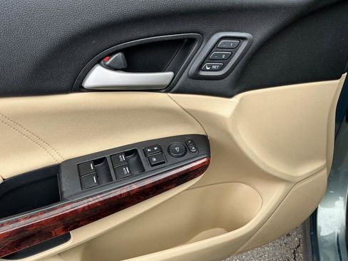 Used 2010 Honda Crosstour EX-L image 15