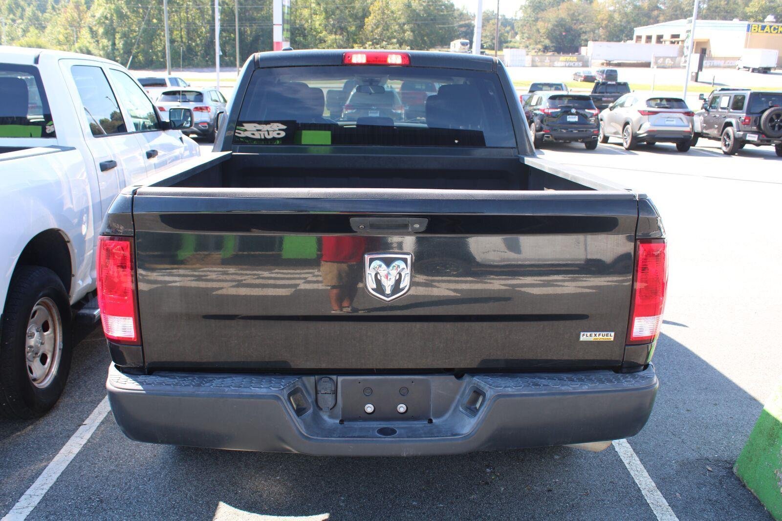 Used 2018 RAM 1500 Tradesman w/ Popular Equipment Group RWD image 7