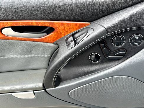 Used 2004 Mercedes-Benz SL 55 AMG image 19