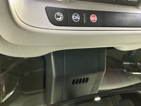 Used 2020 Chevrolet Equinox LS image 14