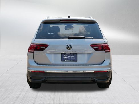 Certified 2023 Volkswagen Tiguan SE FWD image 6