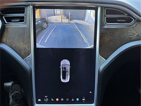 Used 2017 Tesla Model X 100D AWD/4WD image 22