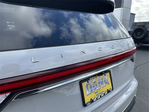 Certified 2023 Lincoln Aviator Standard w/ Premium Package image 46