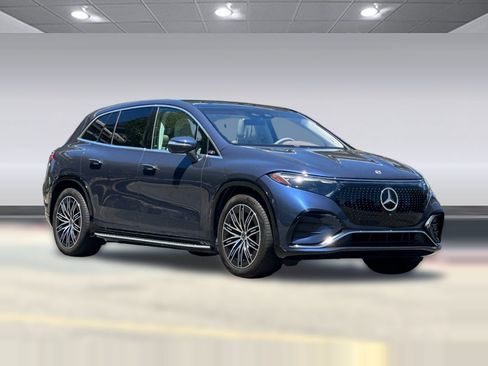 Certified 2023 Mercedes-Benz EQS 580 4MATIC SUV image 6