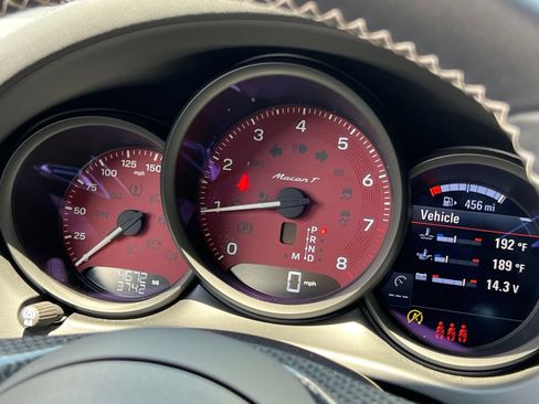 Certified 2026 Porsche Macan Turbo AWD/4WD image 29