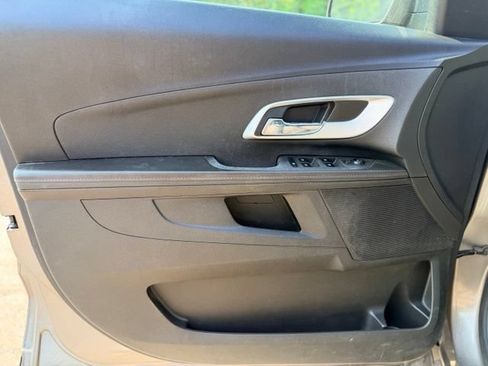 Used 2011 Chevrolet Equinox LT w/ LPO, Protection Package FWD image 16