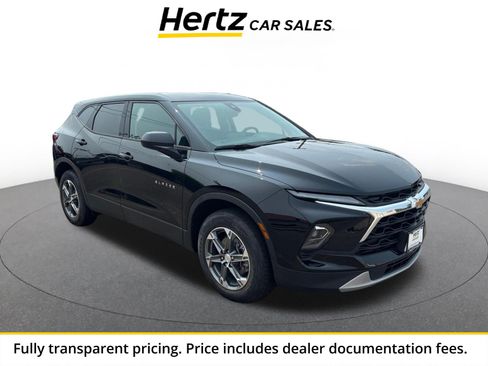 Used 2025 Chevrolet Blazer LT FWD image 1