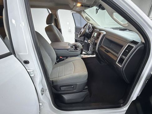 Used 2018 RAM 1500 Express w/ Express Value Package AWD/4WD image 26