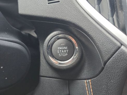 Used 2022 Subaru Crosstrek 2.0i Premium w/ Moonroof Package image 33