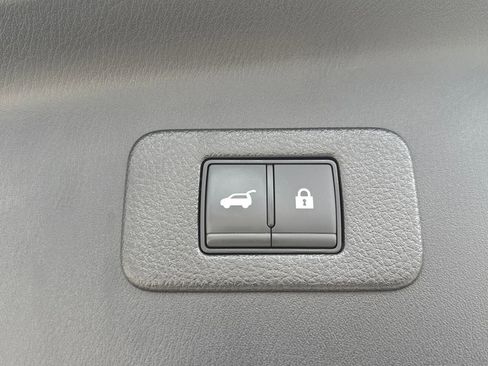 Used 2024 Nissan Armada SL w/ Midnight Edition Package image 42