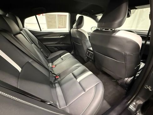 Certified 2025 Toyota Camry SE FWD image 7