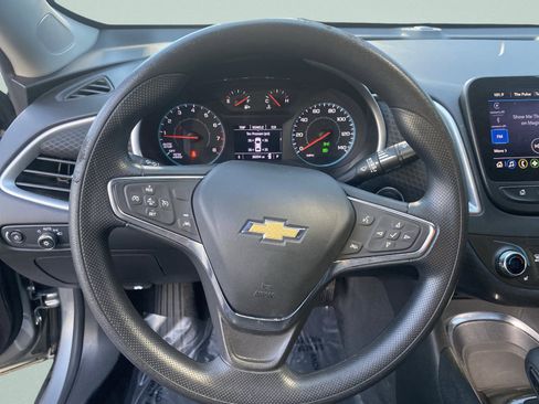 Used 2024 Chevrolet Malibu LT image 18