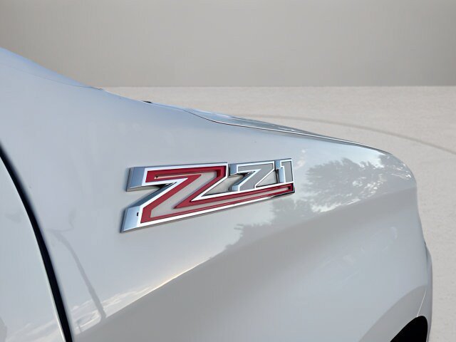 Used 2021 Chevrolet Silverado 1500 RST AWD/4WD image 38