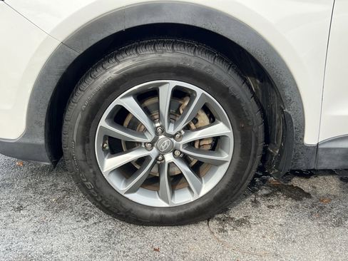 Used 2017 Hyundai Santa Fe Limited image 13