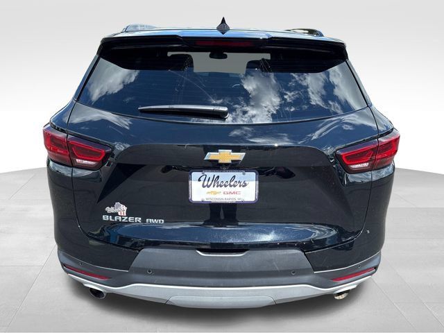 Used 2024 Chevrolet Blazer LT w/ LPO, Floor Liner Package AWD/4WD image 4