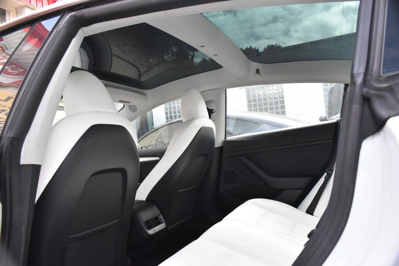 Used 2023 Tesla Model 3 Standard Range RWD image 15