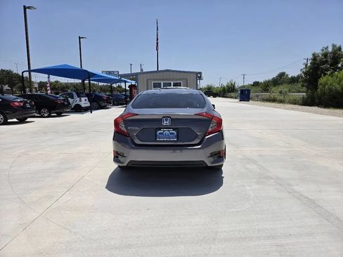 Used 2016 Honda Civic EX image 6
