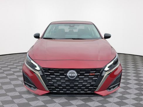 New 2025 Nissan Altima 2.5 SR image 8