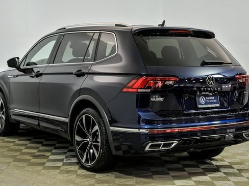 Certified 2023 Volkswagen Tiguan SEL R-Line image 5