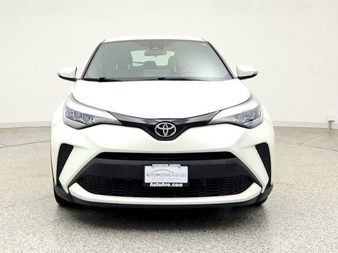 Used 2021 Toyota C-HR XLE FWD image 2