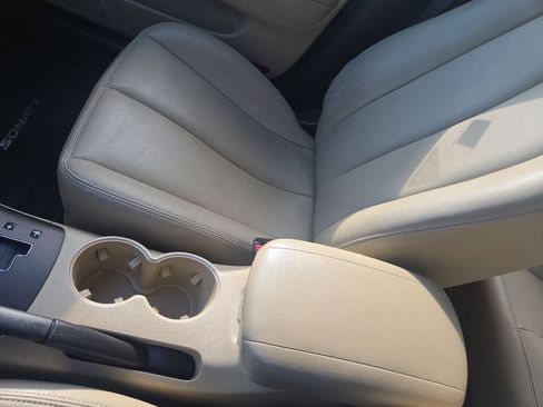Used 2009 Hyundai Sonata Limited FWD image 20