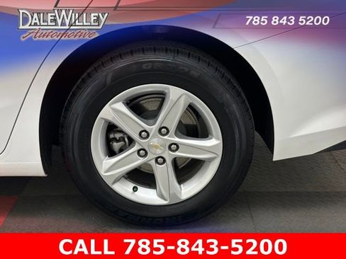 Used 2024 Chevrolet Malibu LT image 22