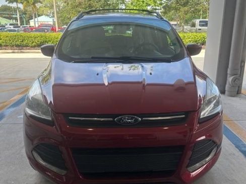 Used 2013 Ford Escape SE FWD image 3
