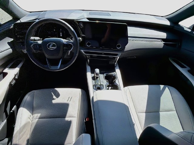 Used 2025 Lexus RX 350h w/ Accessory Package AWD/4WD image 17