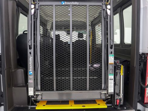 Used 2020 Ford Transit 250 Medium Roof RWD image 12